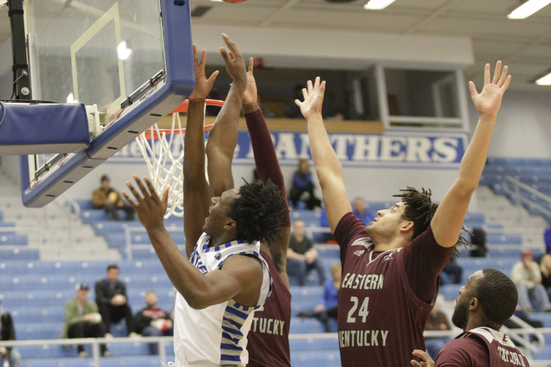 GALLERY-EIU-v-EKU-mbb-015-020720.JPG